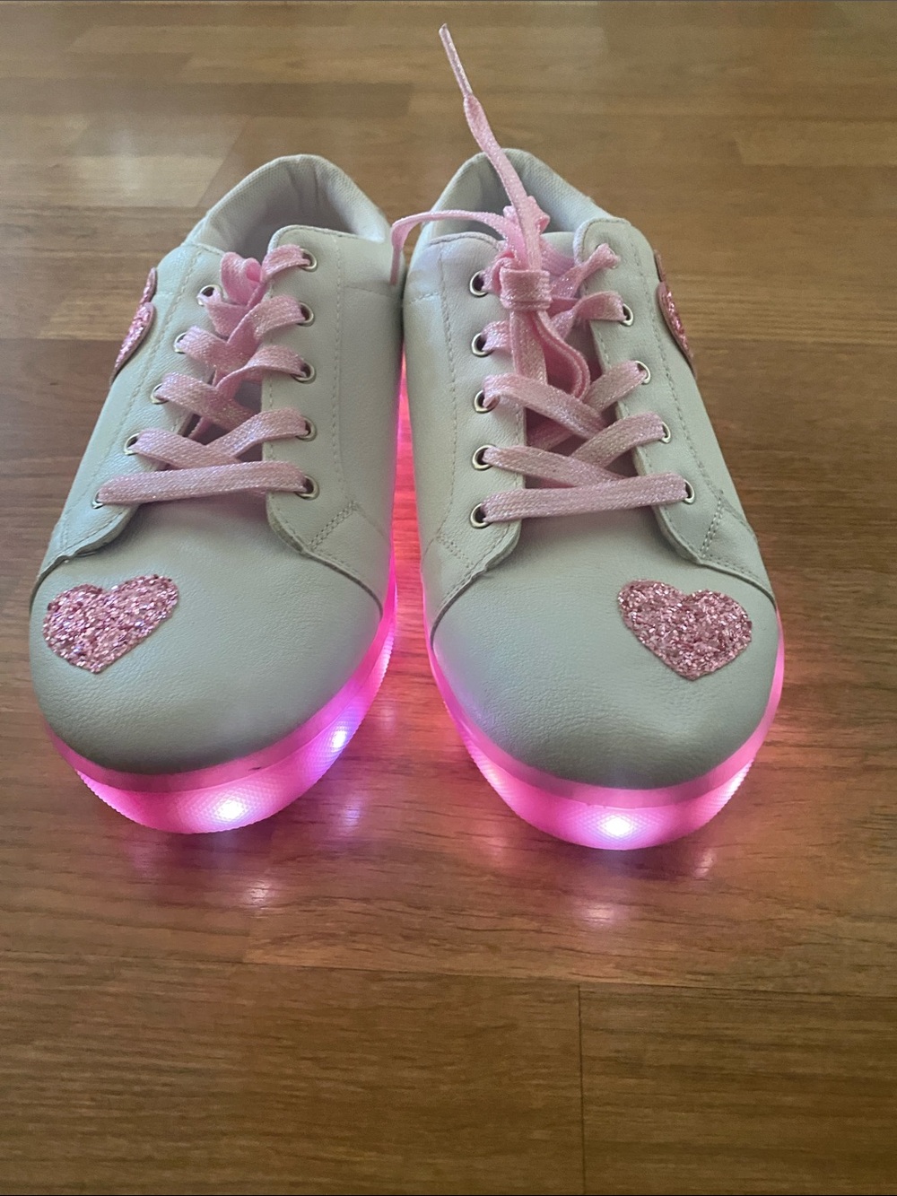 FabKids Girls Glitter Hearts White Pink Light Up Sneakers Shoes Size 6